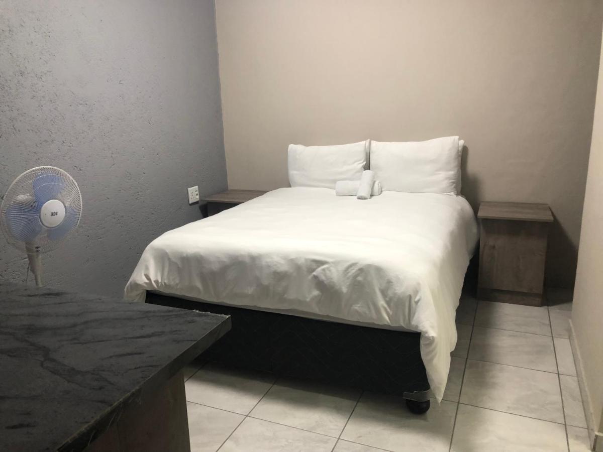The Nest Overnight And Accommodation Usakos Luaran gambar