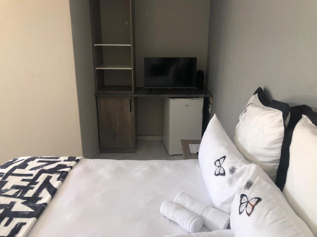 The Nest Overnight And Accommodation Usakos Luaran gambar
